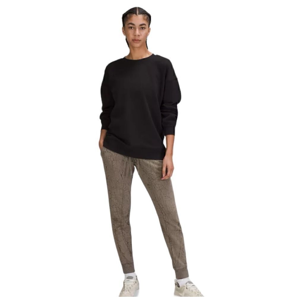 Lululemon Warm Up Jogger 7/8 Length in Thread Dye Rover Black